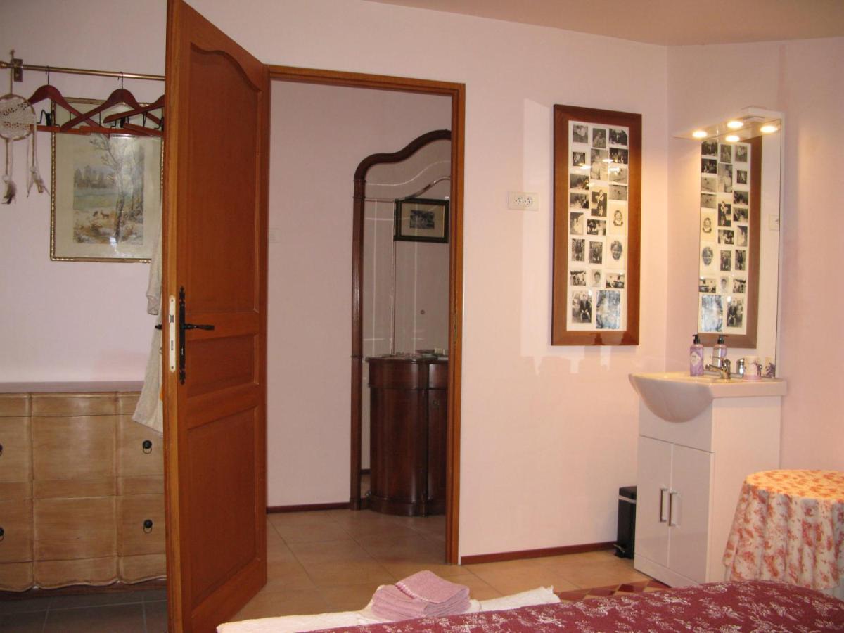 Bed and Breakfast Mas A 4 Mains Cesseras Екстер'єр фото