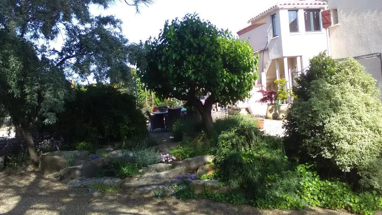 Bed and Breakfast Mas A 4 Mains Cesseras Екстер'єр фото