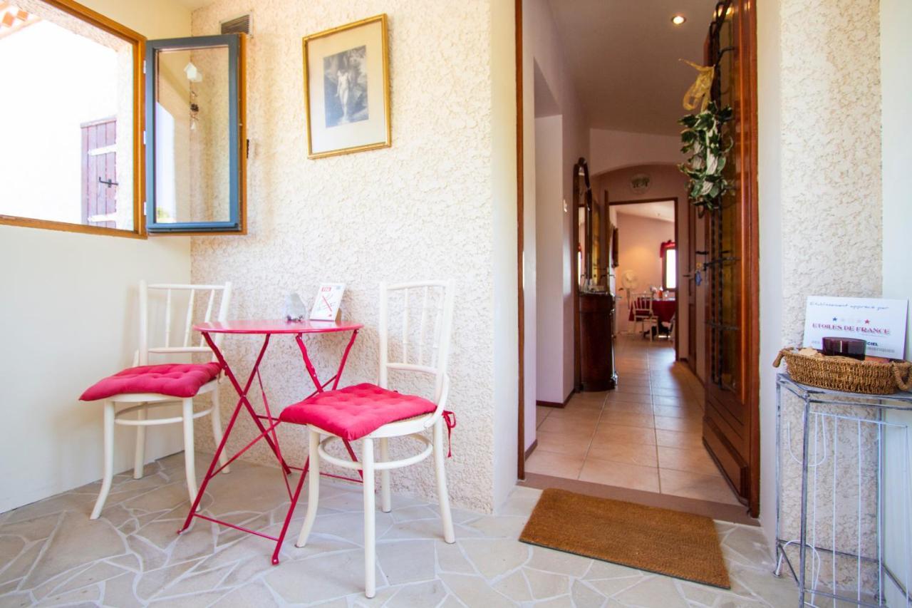 Bed and Breakfast Mas A 4 Mains Cesseras Екстер'єр фото